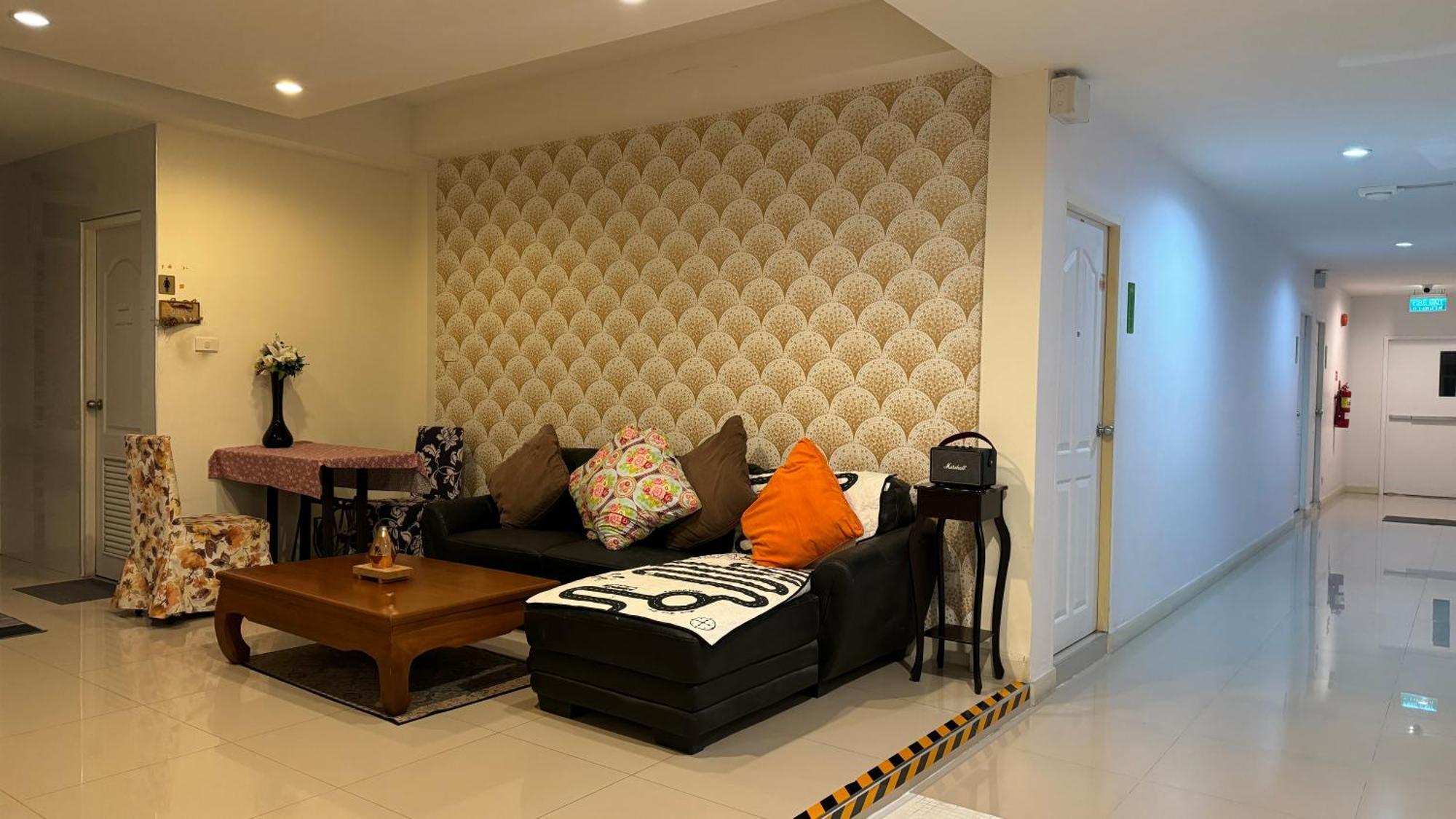 Privacy Residence Lop Buri Εξωτερικό φωτογραφία